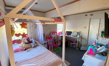 En venta amplia casa en sector Balmaceda