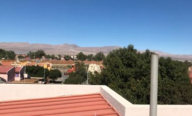 Condominio DaVinci, casa de 6 habitaciones con piscina