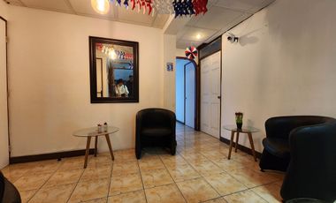 Amplia Oficina con excelente ubicación