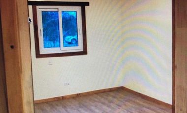 Linda casa a pasos del río