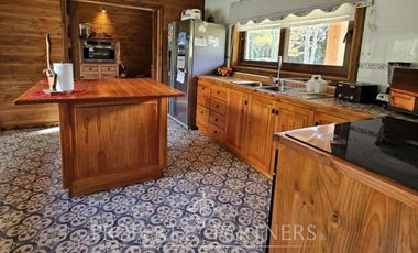 Hermosa casa en parcela