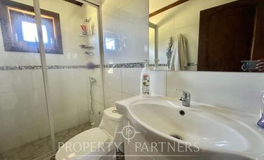 Hermosa casa en parcela