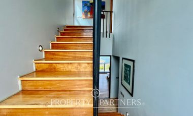 Gran Casa con Vista al Mar y Cerro La Cruz Zapallar