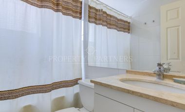 Casa de 5 dormitorios con 2 estacionamientos en Las Tinajas/Santa Sofia, cercano a cerro Panul