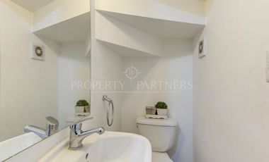 Casa de 5 dormitorios con 2 estacionamientos en Las Tinajas/Santa Sofia, cercano a cerro Panul