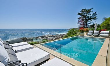 Casa en primera línea frente al mar cerca de Chiringuito Zapallar
