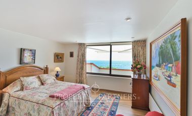 Casa en primera línea frente al mar cerca de Chiringuito Zapallar