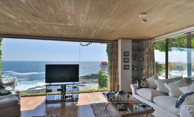 Casa en primera línea frente al mar cerca de Chiringuito Zapallar