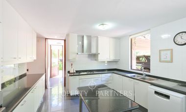 Casa en primera línea frente al mar cerca de Chiringuito Zapallar