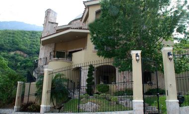 Casa en Venta en San Pedro Garza Garcia, N.L.