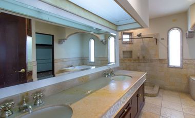 Casa en Venta en San Pedro Garza Garcia, N.L.