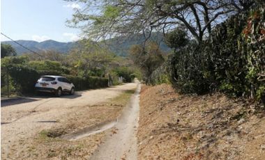 Vendo casa campestre en Barzalosa, Giaradot