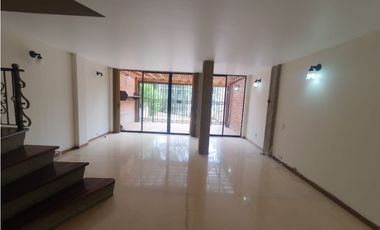 Casa  en Arriendo Envigado Sector Loma el Esmeraldal