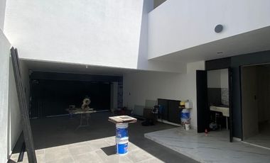 Casa  en Venta remodelada en Residencial Victoria