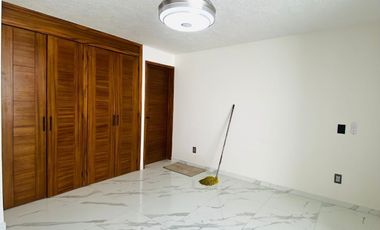 Casa  en Venta remodelada en Residencial Victoria