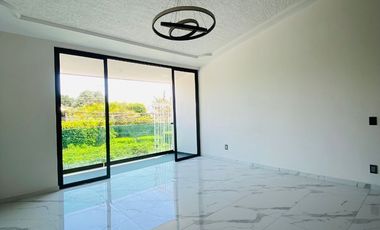 Casa  en Venta remodelada en Residencial Victoria