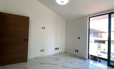 Casa  en Venta remodelada en Residencial Victoria