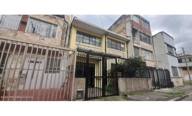 Casa en  Santa Teresita(Bogota) RAH CO: 24-558