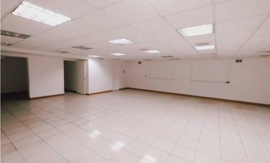LOCAL EN ARRIENDO 472 M2 GALERIAS