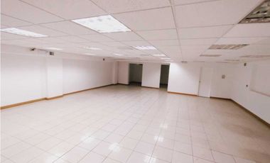 LOCAL EN ARRIENDO 472 M2 GALERIAS