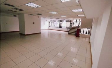 LOCAL EN ARRIENDO 472 M2 GALERIAS