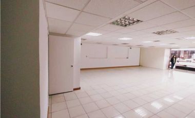 LOCAL EN ARRIENDO 472 M2 GALERIAS