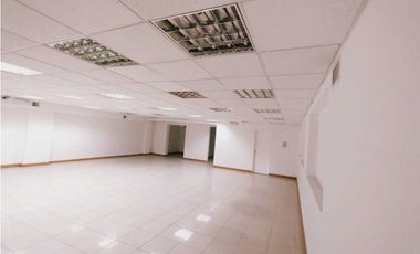 LOCAL EN ARRIENDO 472 M2 GALERIAS