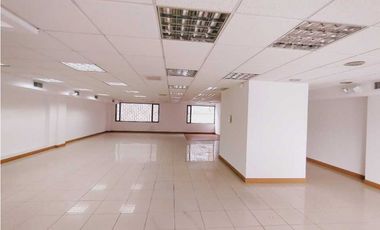 LOCAL EN ARRIENDO 472 M2 GALERIAS