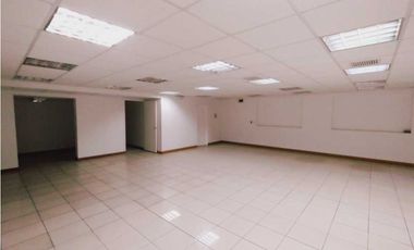 LOCAL EN ARRIENDO 472 M2 GALERIAS