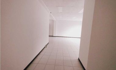 LOCAL EN ARRIENDO 472 M2 GALERIAS
