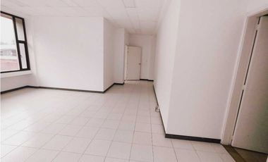 LOCAL EN ARRIENDO 472 M2 GALERIAS