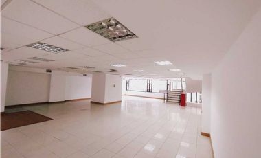LOCAL EN ARRIENDO 472 M2 GALERIAS