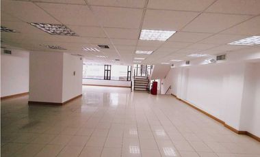 LOCAL EN ARRIENDO 472 M2 GALERIAS