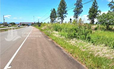 VENDO LOTE DE 1400M2 FRENTE A LA VIA PRINCIPAL BQT