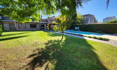 Chalet en venta en Burzaco Este