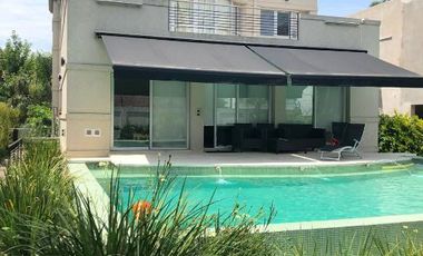 Casa en venta en Quilmes Este