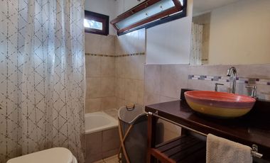 CASA 3 DORM VENTA O PERMUTA VALLE HERMOSO 700 M2