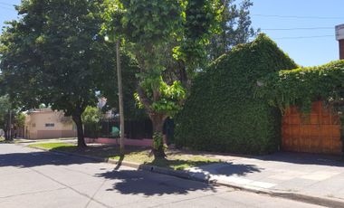 Casa en venta con jardín y pileta Gral San Martín