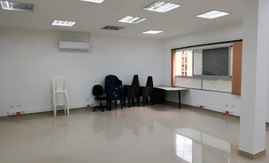 ARRIENDO de OFICINAS en MedellÃ­n