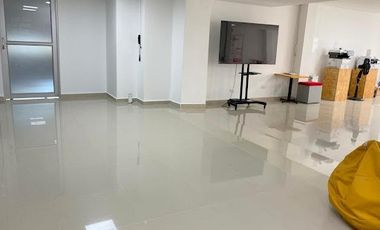 ARRIENDO de OFICINAS en MedellÃ­n
