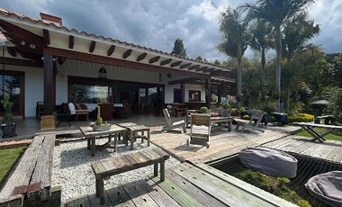 ARRIENDO de CASAS en EL RETIRO