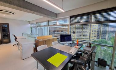 OFICINA EN VENTA UBICADA EN EL POBLADO SECTOR LAS PALMAS