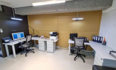OFICINA EN VENTA UBICADA EN EL POBLADO SECTOR LAS PALMAS