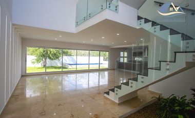 Casa en venta en Cancun Country club ALRZ2081