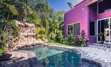 Jungle James  hermosa Casa en venta con bungalows y cenote.