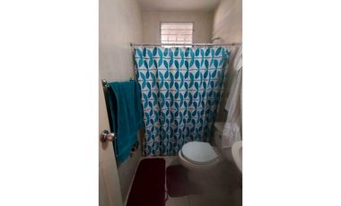Se vende casa en Brisas del Golf- Piscina