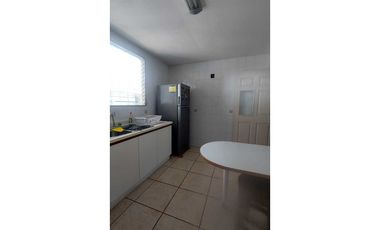 Se vende casa en Brisas del Golf- Piscina