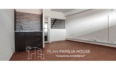 Hermoso Local en centro empresarial Siberia