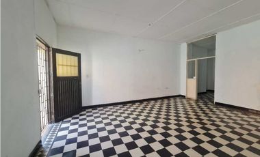 Casa sector Comercial en Centro histórico de Santa Marta.