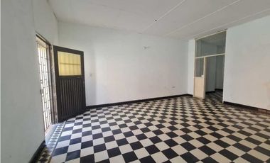 Casa sector Comercial en Centro histórico de Santa Marta.